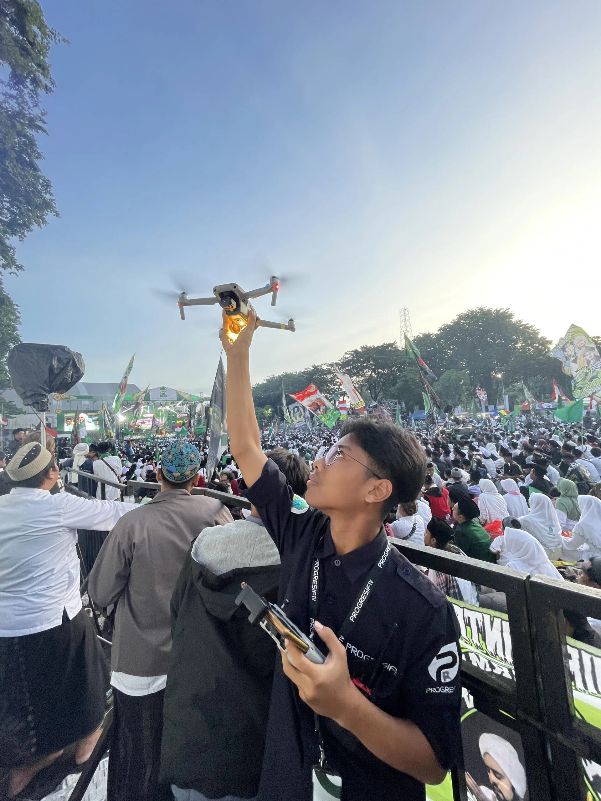 Foto Pilot Drone Event Satu Abad NU berlokasi di Sidoarjo - Dokumentasi Progresif TV Bumi Shalawat